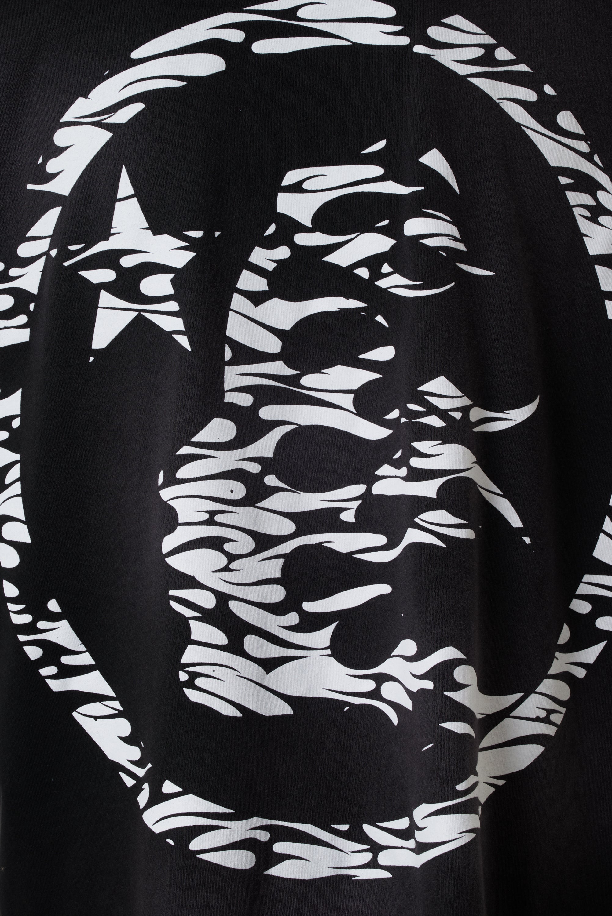 Classic Tribal Print T-Shirt – HELLSTAR